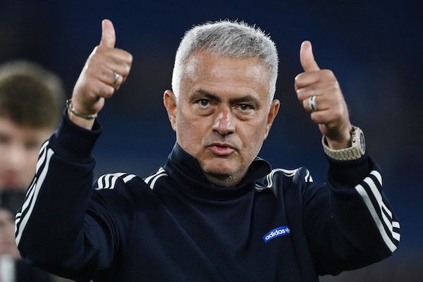 Mourinho: «La Roma vince meno con me in tribuna? Domanda strana»