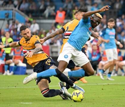 Osimhen avrebbe preferito un chiarimento col Napoli che invece non c’è stato (Gazzetta) Osimhen avrebbe preferito un chiarimento col Napoli che invece non c’è stato (Gazzetta)