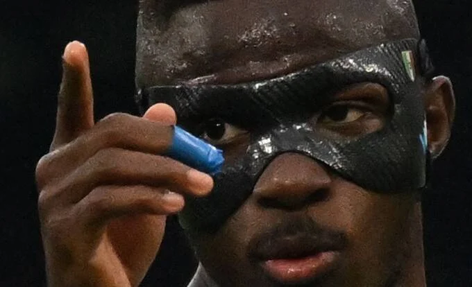 Osimhen al hilal napoli