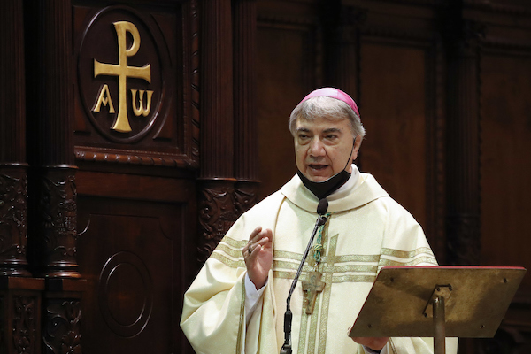 Napoli, la Chiesa rimprovera i sacerdoti tifosi: «non snaturiamo la liturgia con canti estranei a Cristo»