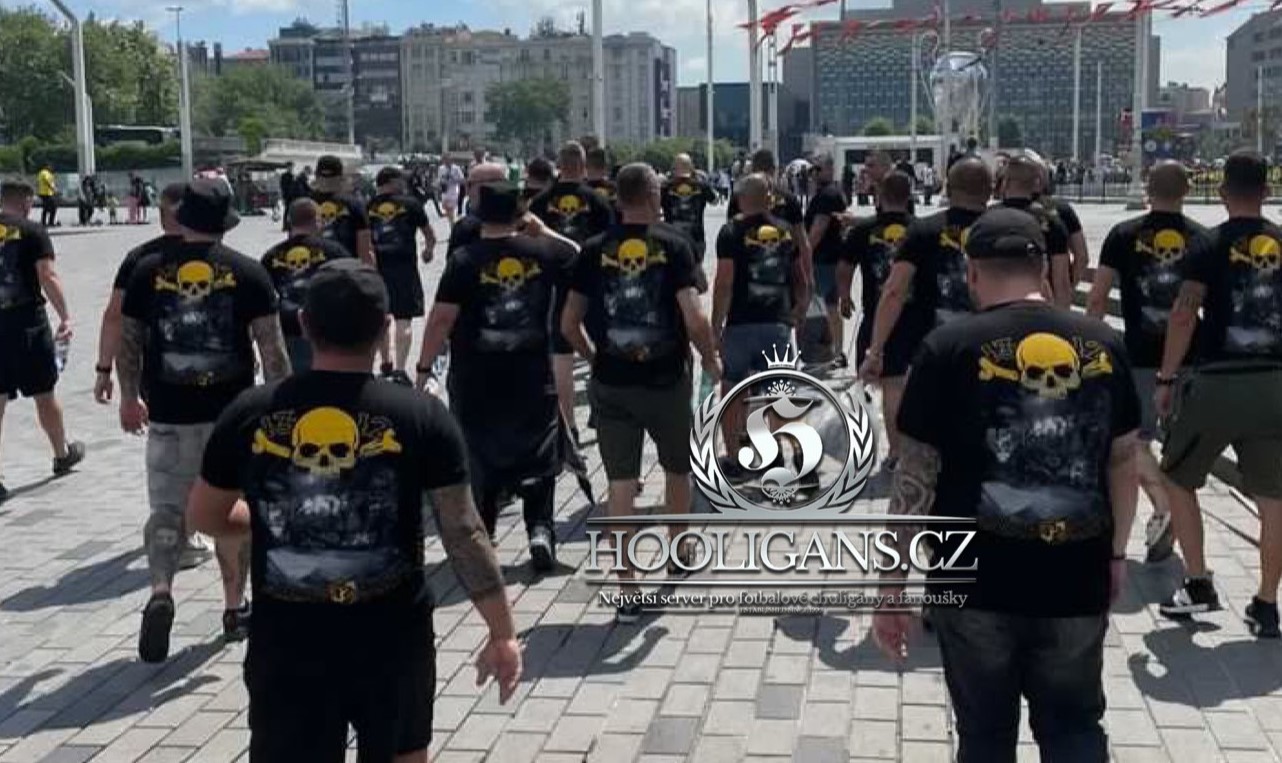Dalla Bulgaria per tifare Inter, 80 tifosi si uniscono ai nerazzurri (VIDEO) Dalla Bulgaria per tifare Inter, 80 tifosi si uniscono ai nerazzurri (VIDEO)