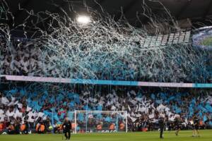 Più diventa globale più il calcio perde tifosi, anche vincere non basta più (Guardian) item-thumbnail