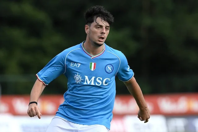 ambrosino pu242 giocare in serie a lo vuole il cagliari si lavora a un prestito di marzio