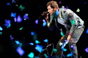Coldplay: «Abbiamo deciso di iniziare il tour a Napoli dopo aver ascoltato Pino Daniele» item-thumbnail