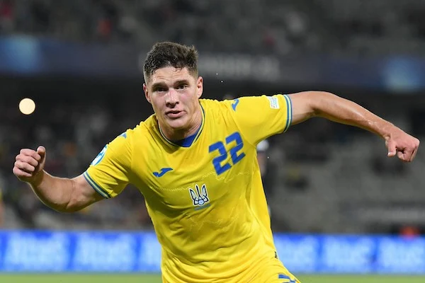 Napoli, offerti 35 milioni + 5 di bonus allo Shakhtar per Sudakov (Moretto) Napoli, offerti 35 milioni + 5 di bonus allo Shakhtar per Sudakov (Moretto)