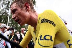 Vingegaard vittima di un incidente nel Giro dei Paesi Baschi (Video) item-thumbnail