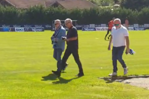 De Laurentiis accolto da cori e applausi dei tifosi a Dimaro (VIDEO) item-thumbnail
