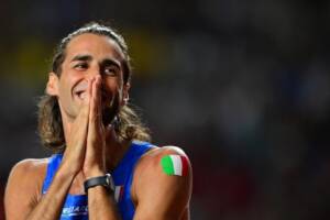 Tamberi: «il salto in alto non è agevolato dalla tecnologia, perciò i record mondiali sono vecchi» item-thumbnail