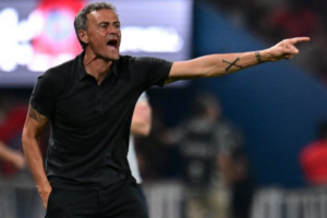 La giornata di Luis Enrique: mangia sei uova, tre minuti nella piscina ghiacciata e addominali prima delle conferenze item-thumbnail