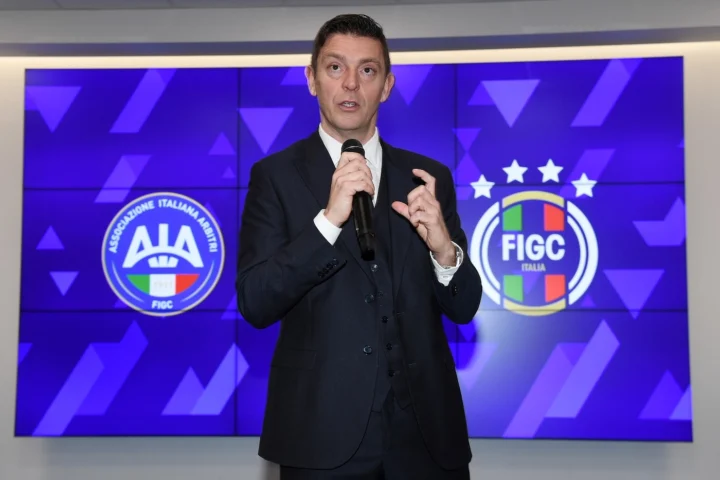 Di Bello e Fourneau Rocchi arbitri Step on foot Open Var Rocchi retroscena autosospensione