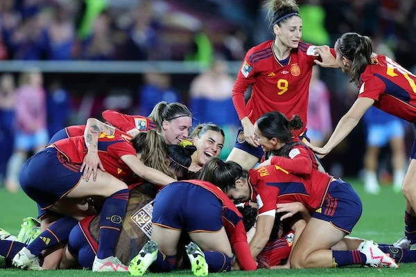 Calcio femminile, in Spagna hanno vinto le giocatrici: hanno ottenuto le donne ai posti di comando in Federazione
