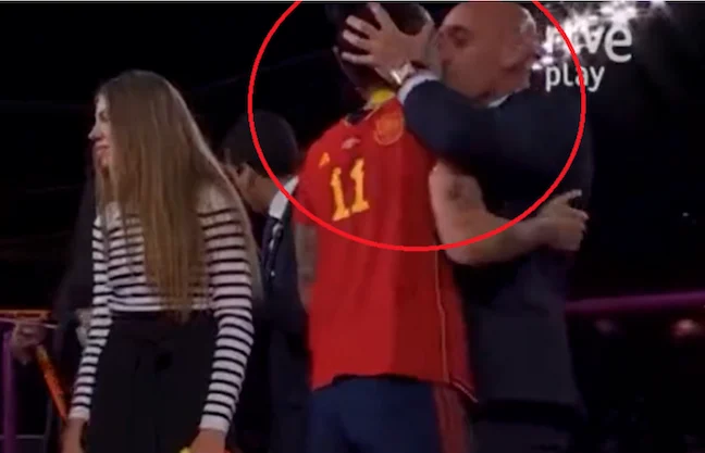 bacio Rubiales Spagna Carvajal Rubiales