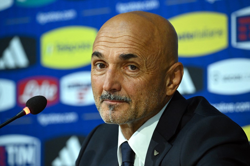 Spalletti fa felice un tifoso: “Ti ho detto tifo Napoli, hai sorriso e mi hai abbracciato”