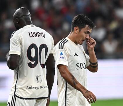 Sprofondo Roma, Mourinho ne prende quattro dal Genoa di Gilardino ed è crisi nera Sprofondo Roma, Mourinho ne prende quattro dal Genoa di Gilardino ed è crisi nera