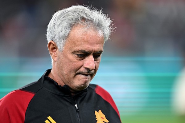 Mourinho a Palladino dopo l’1-0: «Parlava e ora piange» (Video)