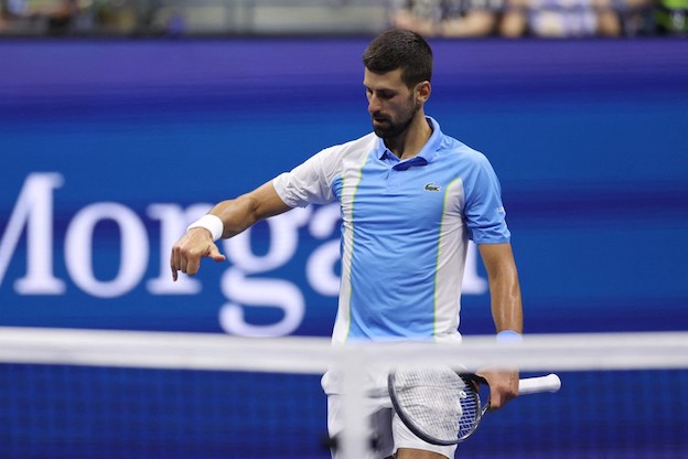Fognini vince e fa il gesto del telefono abbassato: un segnale a Volandri? (VIDEO) Fognini vince e fa il gesto del telefono abbassato: un segnale a Volandri? (VIDEO)