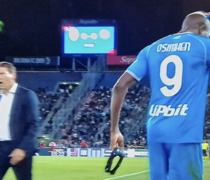 Osimhen da capocannoniere a paria, la storia col Napoli sta diventando un dramma (Le Parisien) Osimhen da capocannoniere a paria, la storia col Napoli sta diventando un dramma (Le Parisien)