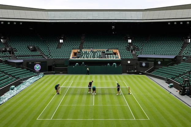 Wimbledon, la tecnologia sostituirà definitivamente i giudici di linea dopo 147 anni (Libero) Wimbledon, la tecnologia sostituirà definitivamente i giudici di linea dopo 147 anni (Libero)