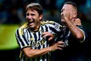 De Laurentiis ha finalmente capito che deve juventinizzare il Napoli item-thumbnail