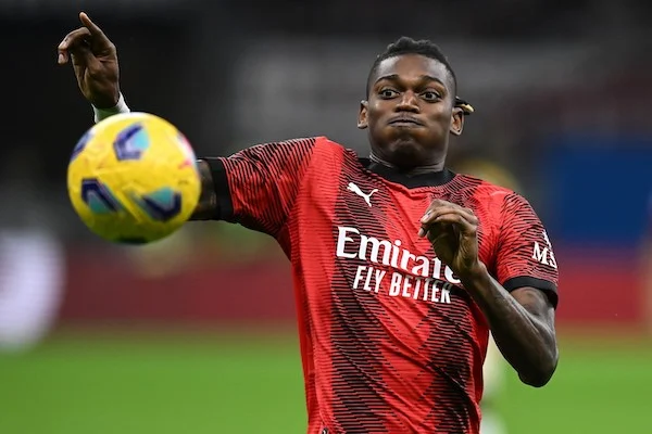 Leao: «Non mi ero accorto di avere contro sette calciatori del Napoli, avevo visto solo Gutierrez e un altro»
