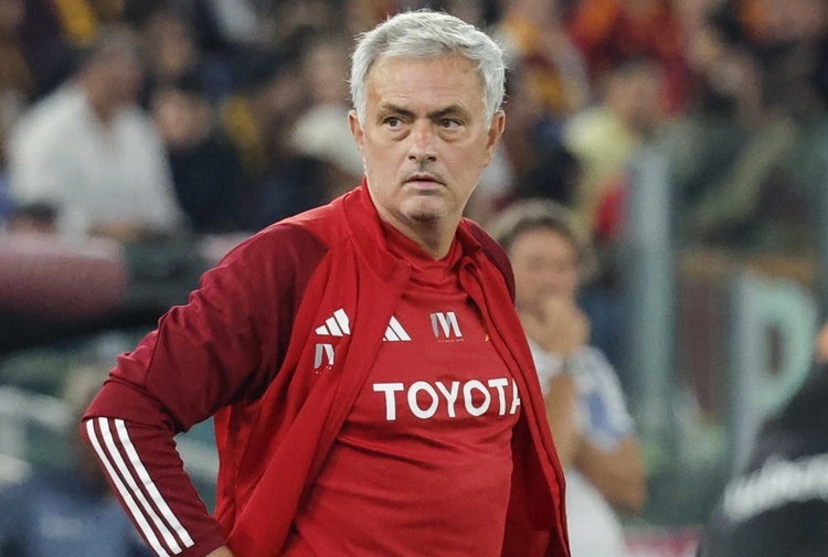 Mourinho: «Dybala preferisce non tirare i calci da fermo, il rigore lo ha tirato Lukaku»