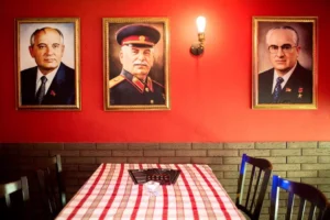 Napoli governo d'emergenza