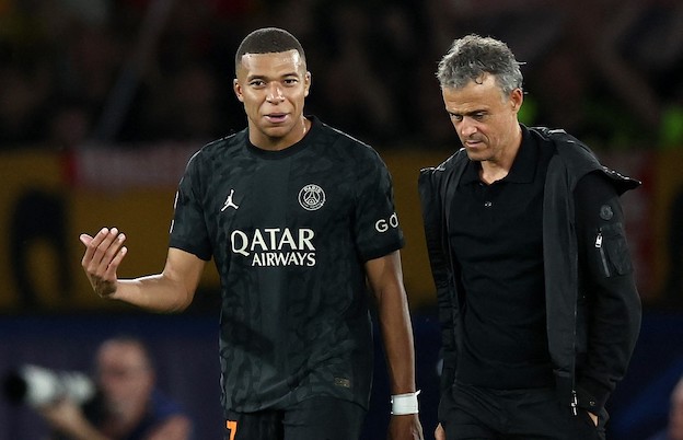 Mbappé segna tre gol ma Luis Enrique: «Non sono contento di lui oggi, gli parlerò in privato»