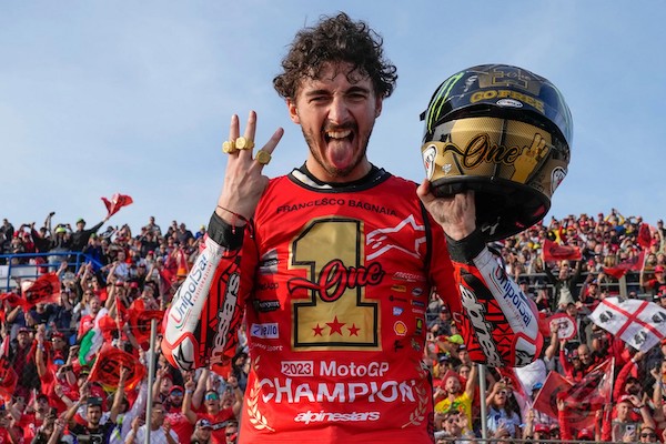 Bagnaia e il fascino dell’uomo tranquillo, non scalda le folle come Rossi ma è terribilmente solido (Gazzetta)