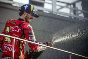 Bagnaia: «La vittoria in Indonesia ci ha sbloccato. Ogni tanto scendere in basso serve per risalire» item-thumbnail