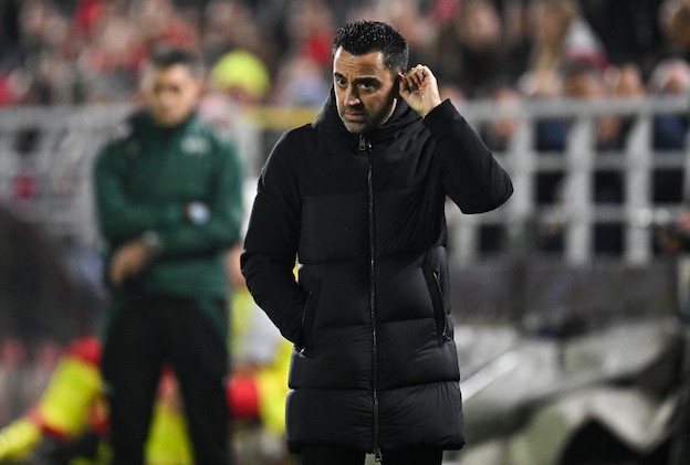 Xavi: «Ho ancora la fiducia di Laporta e Deco, quindi sono sereno. Non posso aggiungere altro»