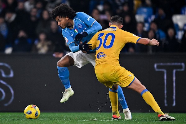Mazzarri fa un turn over che ricorda Fideleff e il Napoli perde 4-0 dal Frosinone in Coppa Italia
