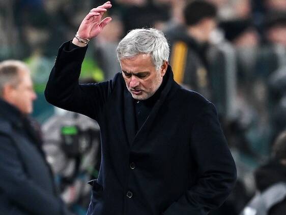 Mourinho: «Non accetto che la mia professionalità e la mia dignità vengano messe in discussione»