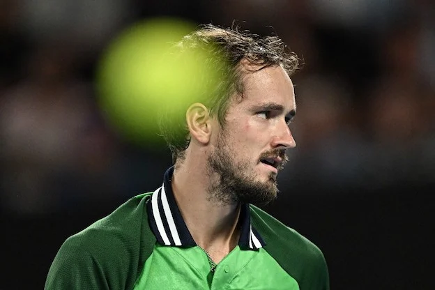 Wimbledon, Medvedev perde da Bonzi e dice: «Perché non giochi sempre così? Diventeresti ricco» Wimbledon, Medvedev perde da Bonzi e dice: «Perché non giochi sempre così? Diventeresti ricco»