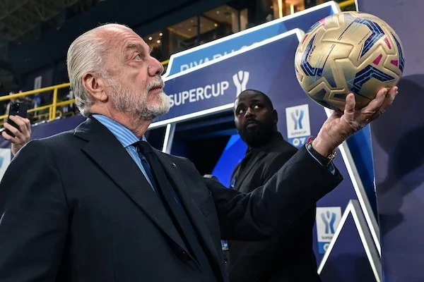 Il Napoli rischia di non poter fare mercato, è al limite nel rispetto dell’80% tra costo del lavoro e entrate (Il Messaggero)