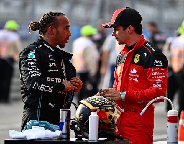 Hamilton non sa come gestire l’anno di transizione per la Ferrari: «Ora chiedo a Wolff»