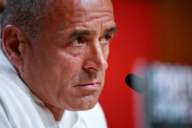 Calzona: «Troppe polemiche inutili intorno al Napoli, fino a una partita fa era primo» Calzona: «Troppe polemiche inutili intorno al Napoli, fino a una partita fa era primo»