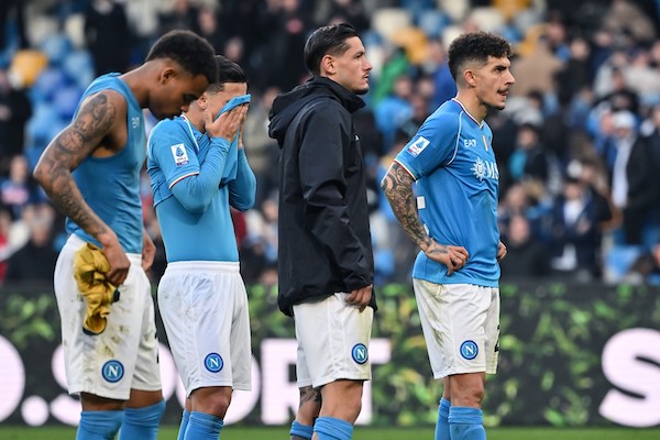 Napoli, il gol preso negli ultimi secondi a Cagliari ha segnato il morale (Sky)