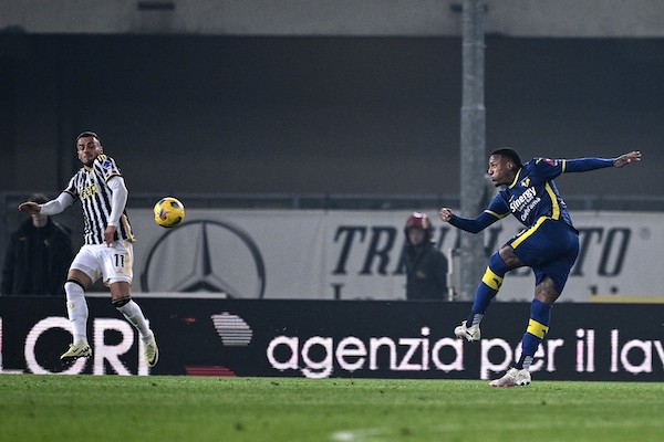 Folorunsho segna un gollasso alla Juve – VIDEO (mentre il Napoli annaspa tra Cajuste, Traoré e altri)