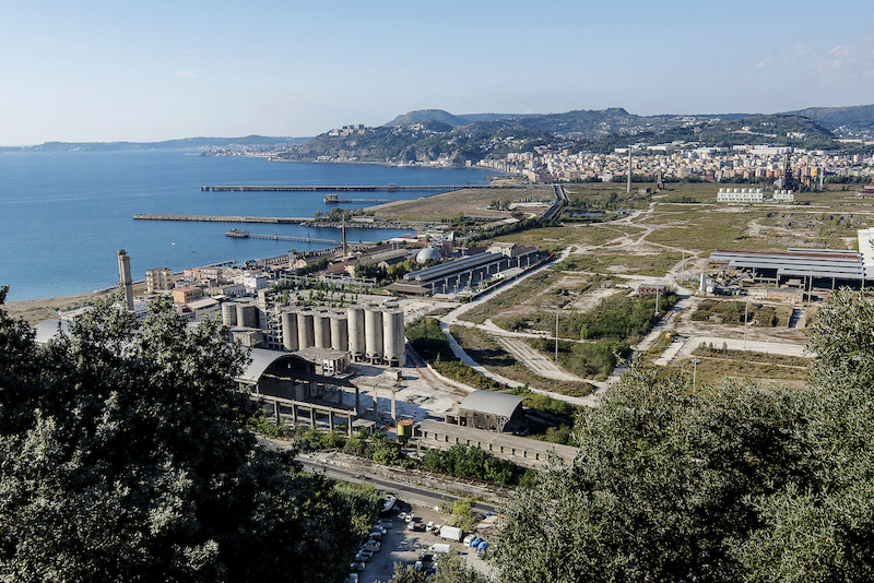 Il governo: «Stadio a Bagnoli, impensabile prima di dieci anni. Ci sono poche vie d’accesso»