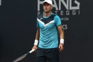 Brancaccio: «Noi tennisti siamo stufi di ricever minacce e insulti da chi scommette sui nostri match» item-thumbnail