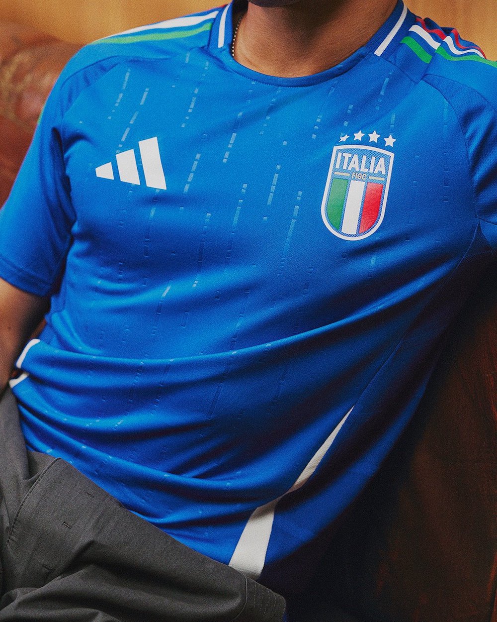 Italia, per i social la nuova maglia di Euro2024 è “tra le più brutte della storia azzurra”