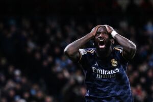 Puoi chiamarti Real Madrid e ritrovarti senza nemmeno un difensore centrale per le sfide con City e Atletico item-thumbnail