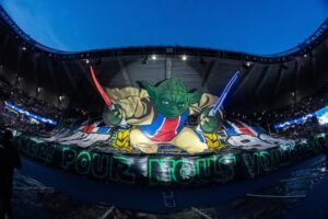 La Francia ha un serio problema con l’omofobia negli stadi: «Alcune cose si possono dire solo allo stadio» item-thumbnail