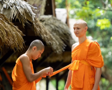 Giocava alla Paganese, ora fa il monaco buddista in Thailandia: la crisi mistica di Lidin