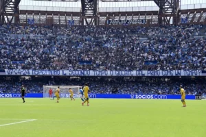 Napoli silenzio stampa