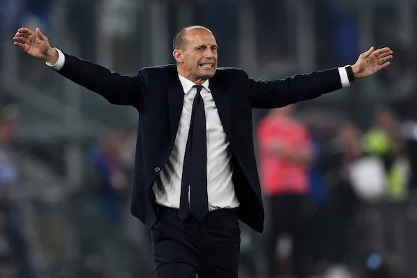 Allegri il favorito per la panchina del Napoli. Ma i bookmakers non escludono che resti Conte Allegri il favorito per la panchina del Napoli. Ma i bookmakers non escludono che resti Conte