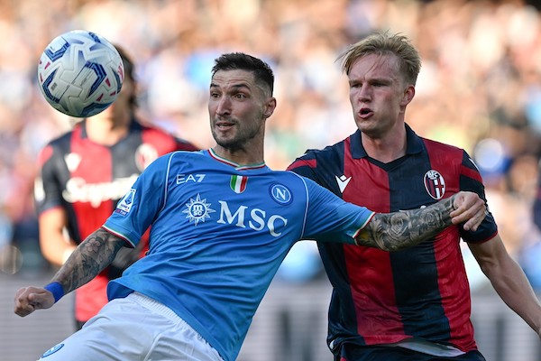 Il Napoli è una squadra fantasma, il Maradona irriconoscibile e mezzo vuoto (Corsera) Il Napoli è una squadra fantasma, il Maradona irriconoscibile e mezzo vuoto (Corsera)