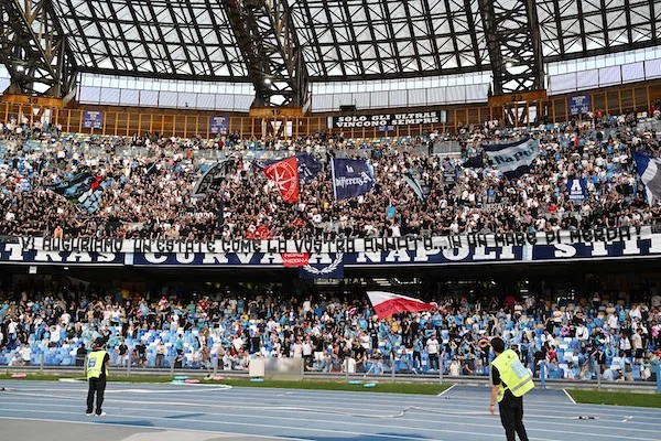 napoli inter 232 praticamente sold out invenduti per ora poche centinaia di biglietti da Ilnapolista.it napoli inter 232 praticamente sold out invenduti per ora poche centinaia di biglietti