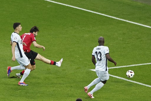 Kvaratskhelia in gol porta la Georgia agli ottavi (il fluido di Conte funziona solo con la presenza) Kvaratskhelia in gol porta la Georgia agli ottavi (il fluido di Conte funziona solo con la presenza)
