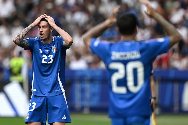 I francesi rosicano ancora? L’Equipe: non è impossibile che l’Italia perda anche il Mondiale 2026 I francesi rosicano ancora? L’Equipe: non è impossibile che l’Italia perda anche il Mondiale 2026